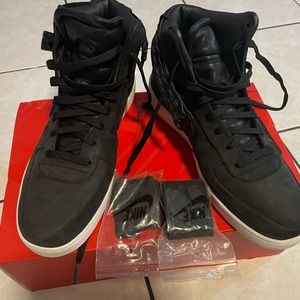 Special edition Nike lab collab John Elliot size11.5